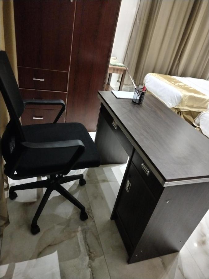 Al Bateel Furnished Apartments 리야드 외부 사진